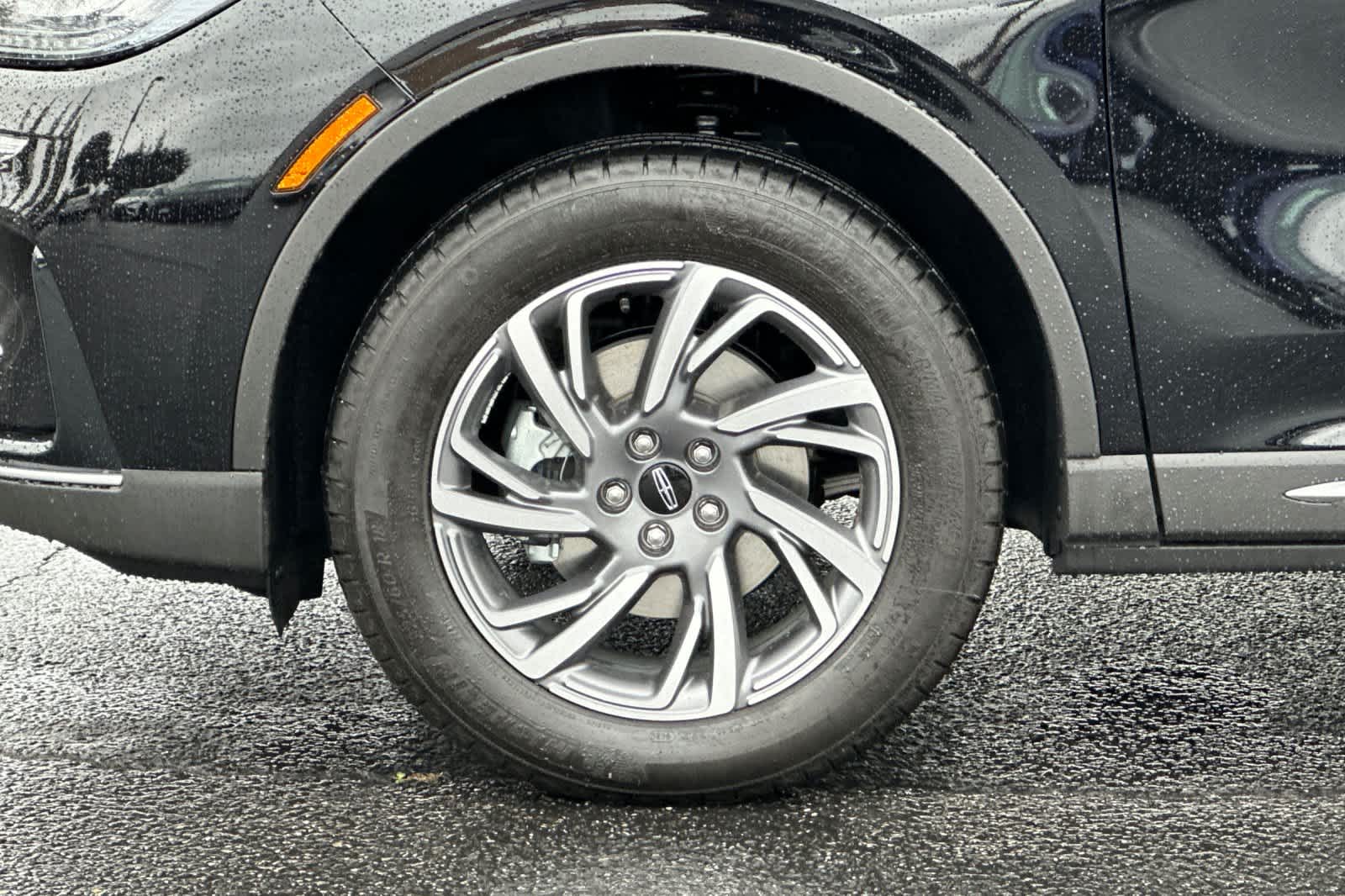 Thumbnail: 2025 Lincoln Corsair - 27