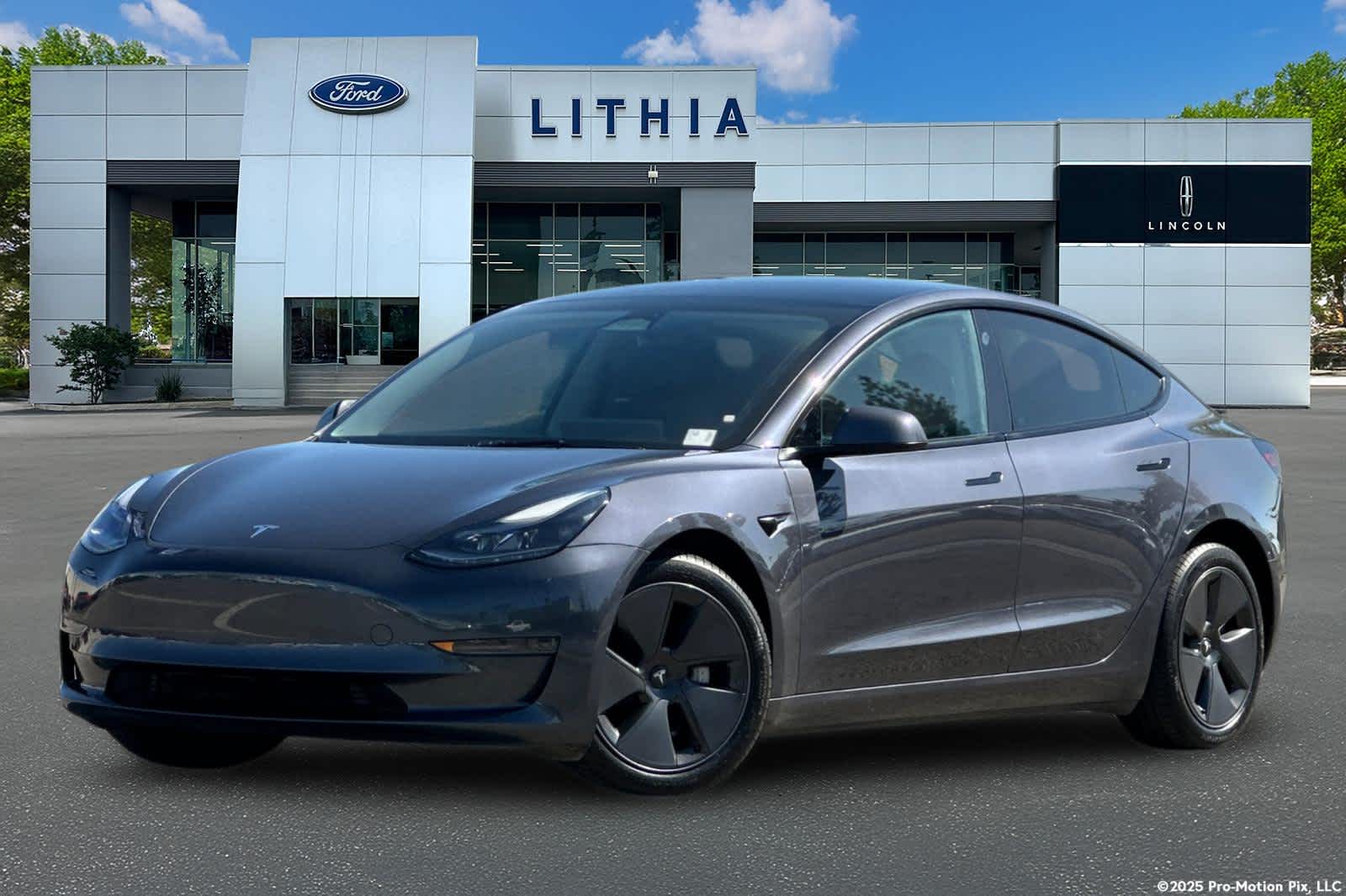Thumbnail: 2023 Tesla Model 3 - 1