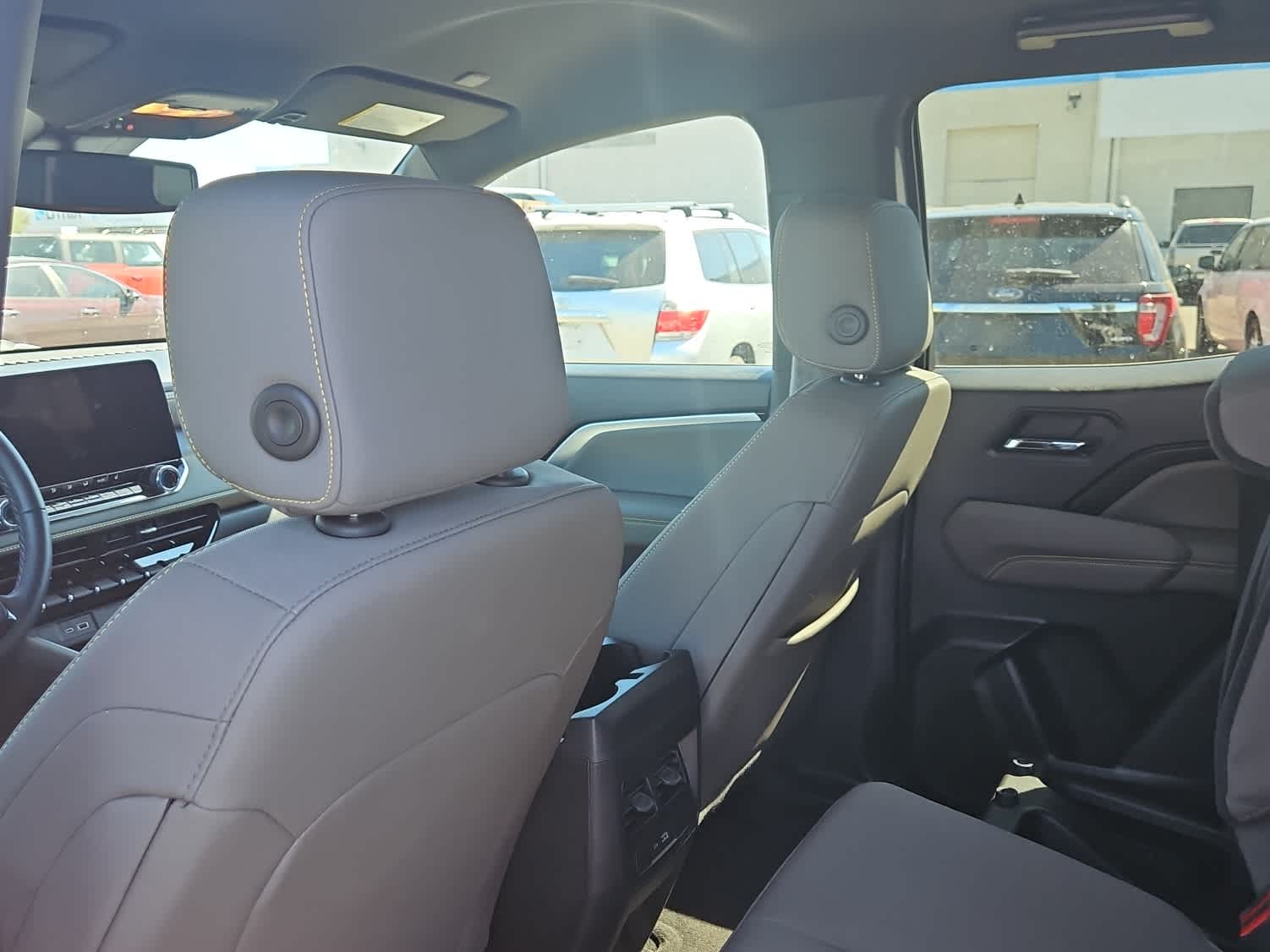 Thumbnail: 2024 Chevrolet Colorado - 11