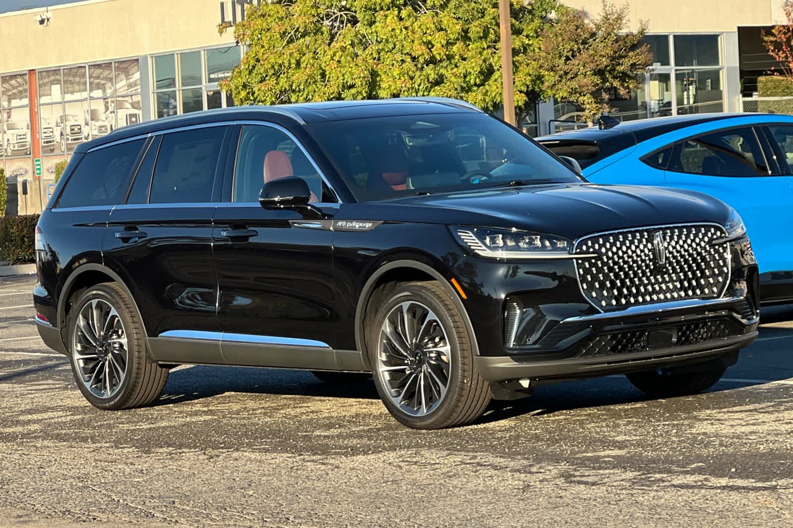 Thumbnail: 2025 Lincoln Aviator - 10