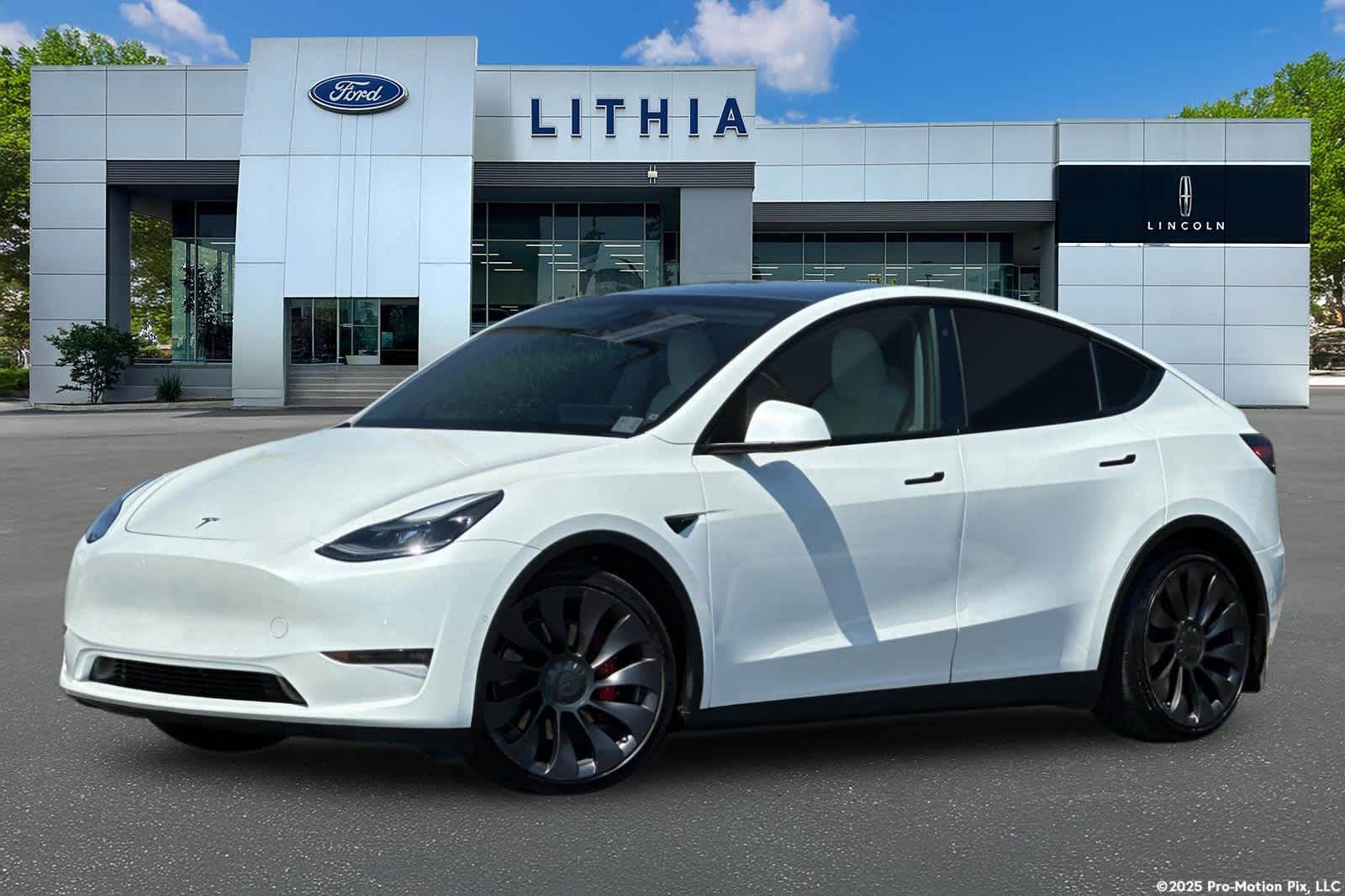 Thumbnail: 2021 Tesla Model Y - 1