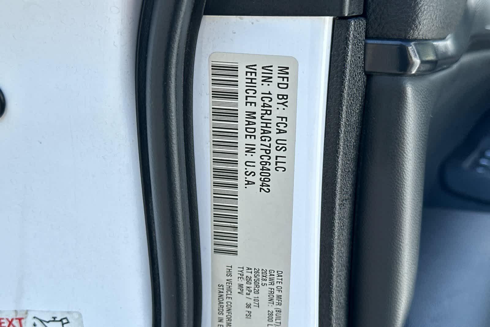 Thumbnail: 2023 Jeep Grand Cherokee - 29