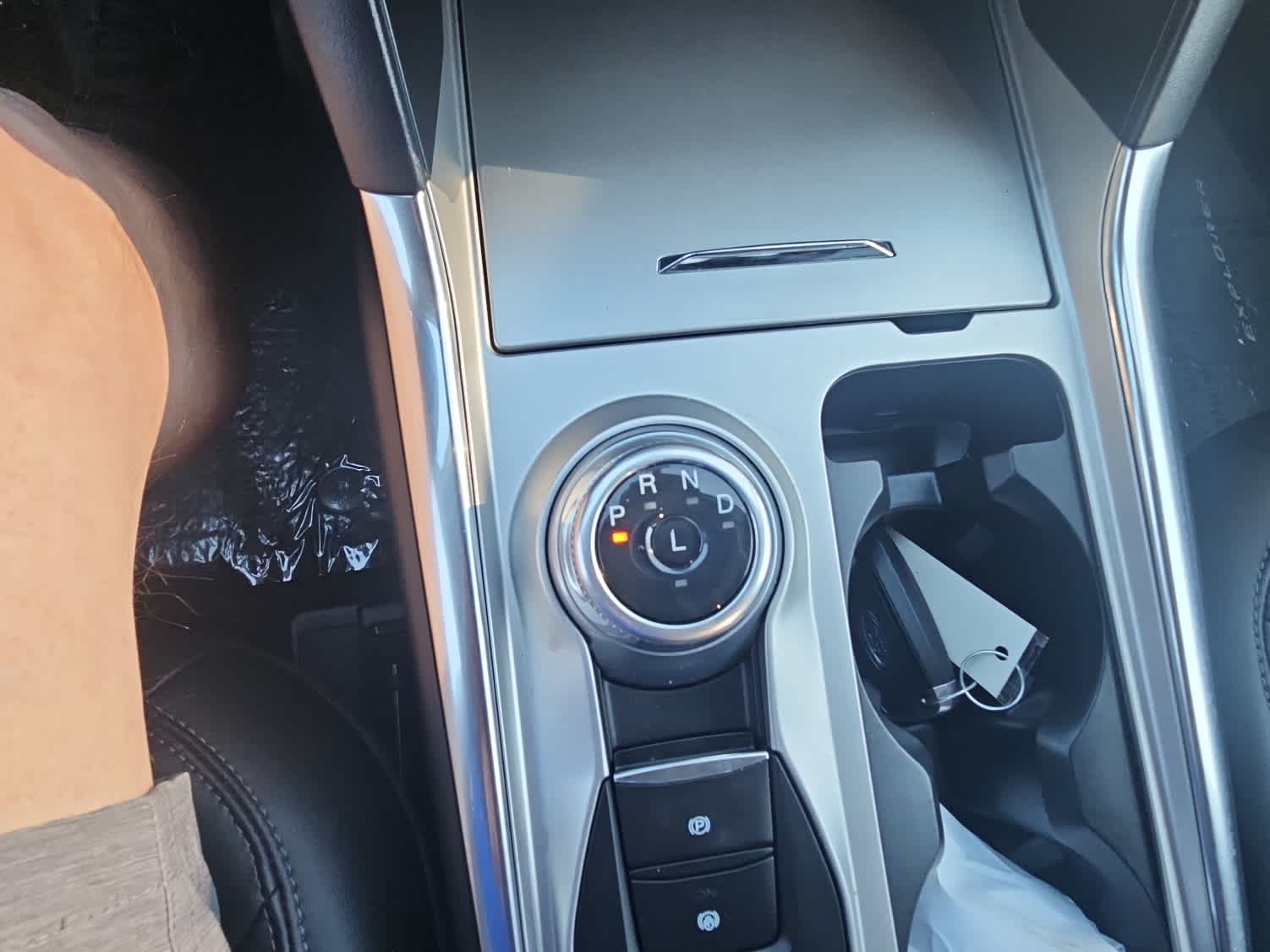 Thumbnail: 2022 Ford Explorer - 19