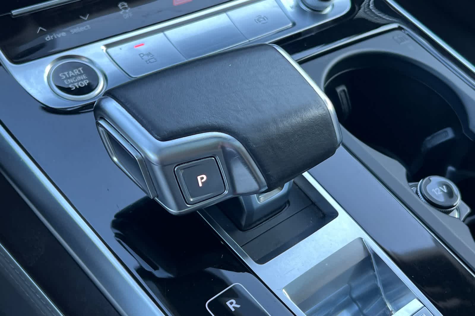 Thumbnail: 2021 Audi Q7 - 23