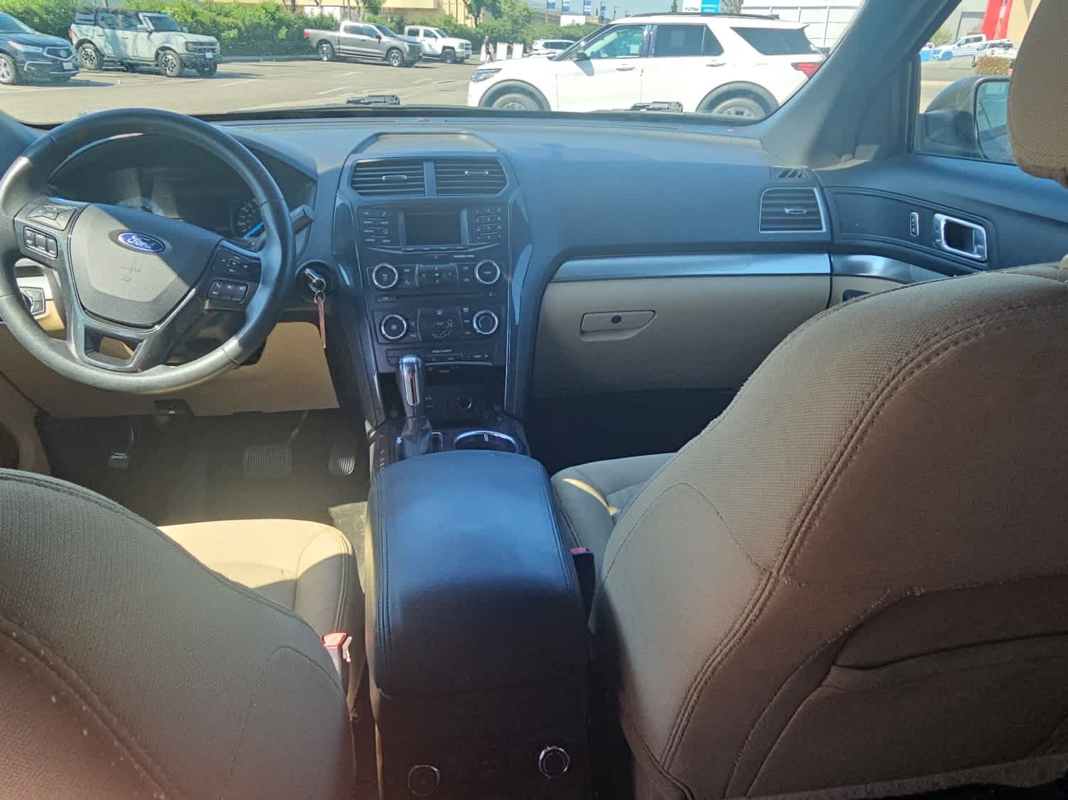 Thumbnail: 2017 Ford Explorer - 11