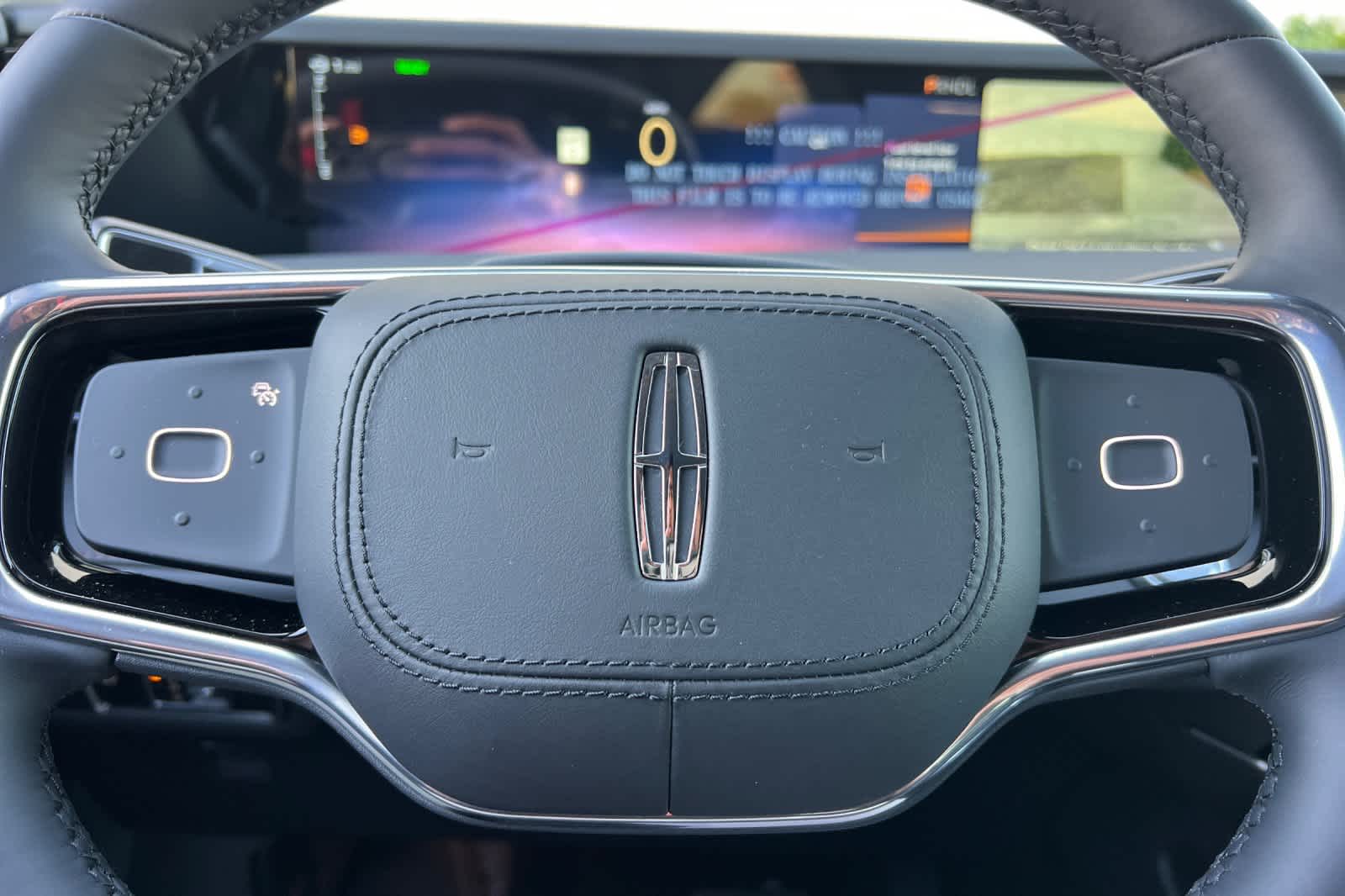 Thumbnail: 2026 Lincoln Nautilus - 25