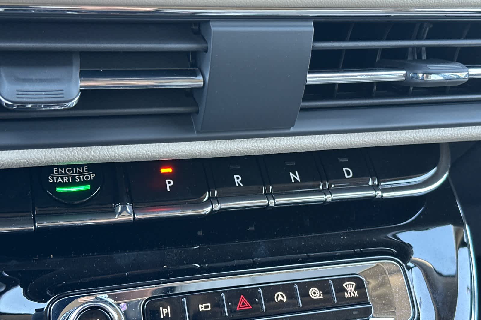 Thumbnail: 2025 Lincoln Corsair - 23