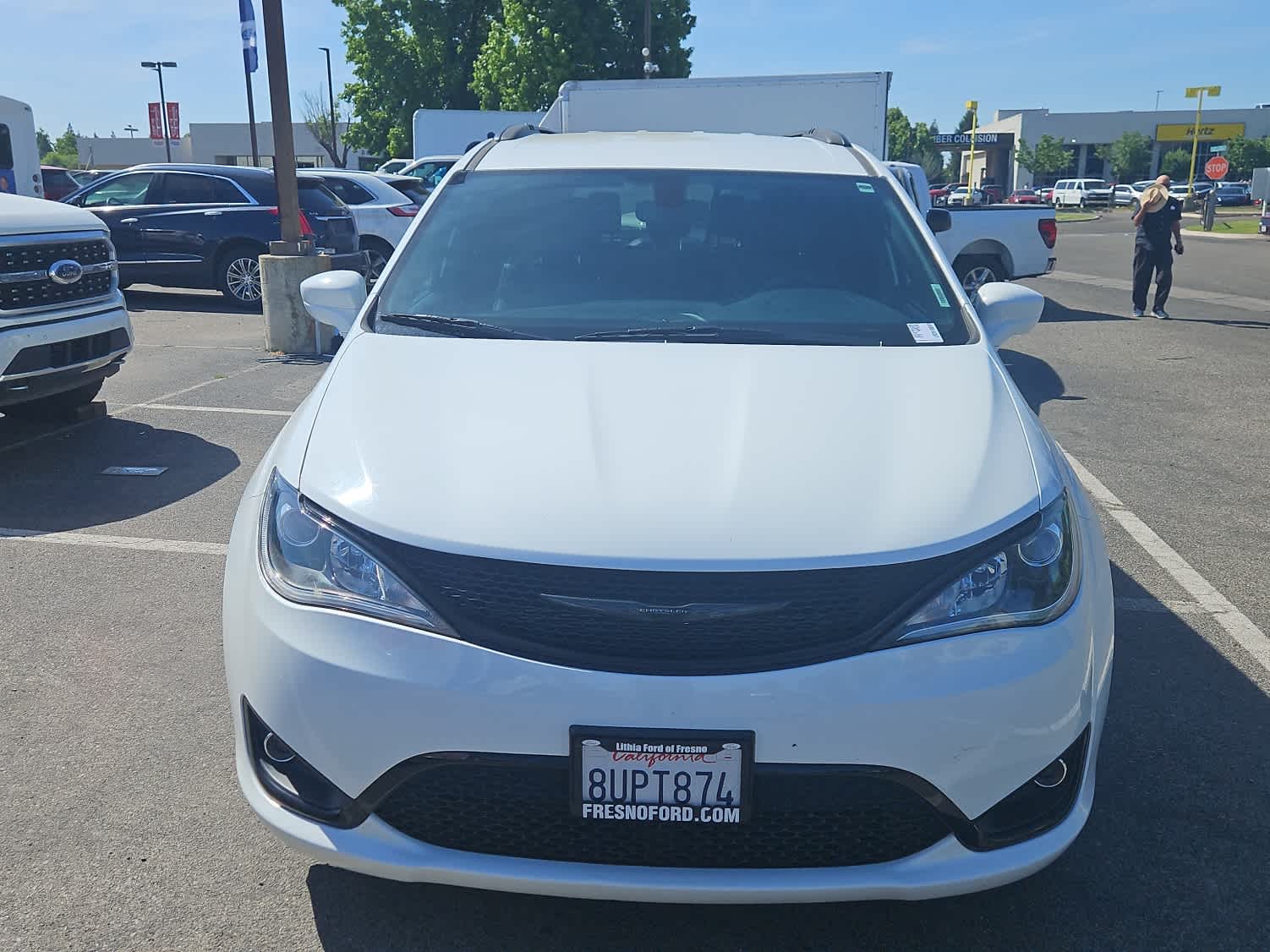 Thumbnail: 2020 Chrysler Pacifica - 4