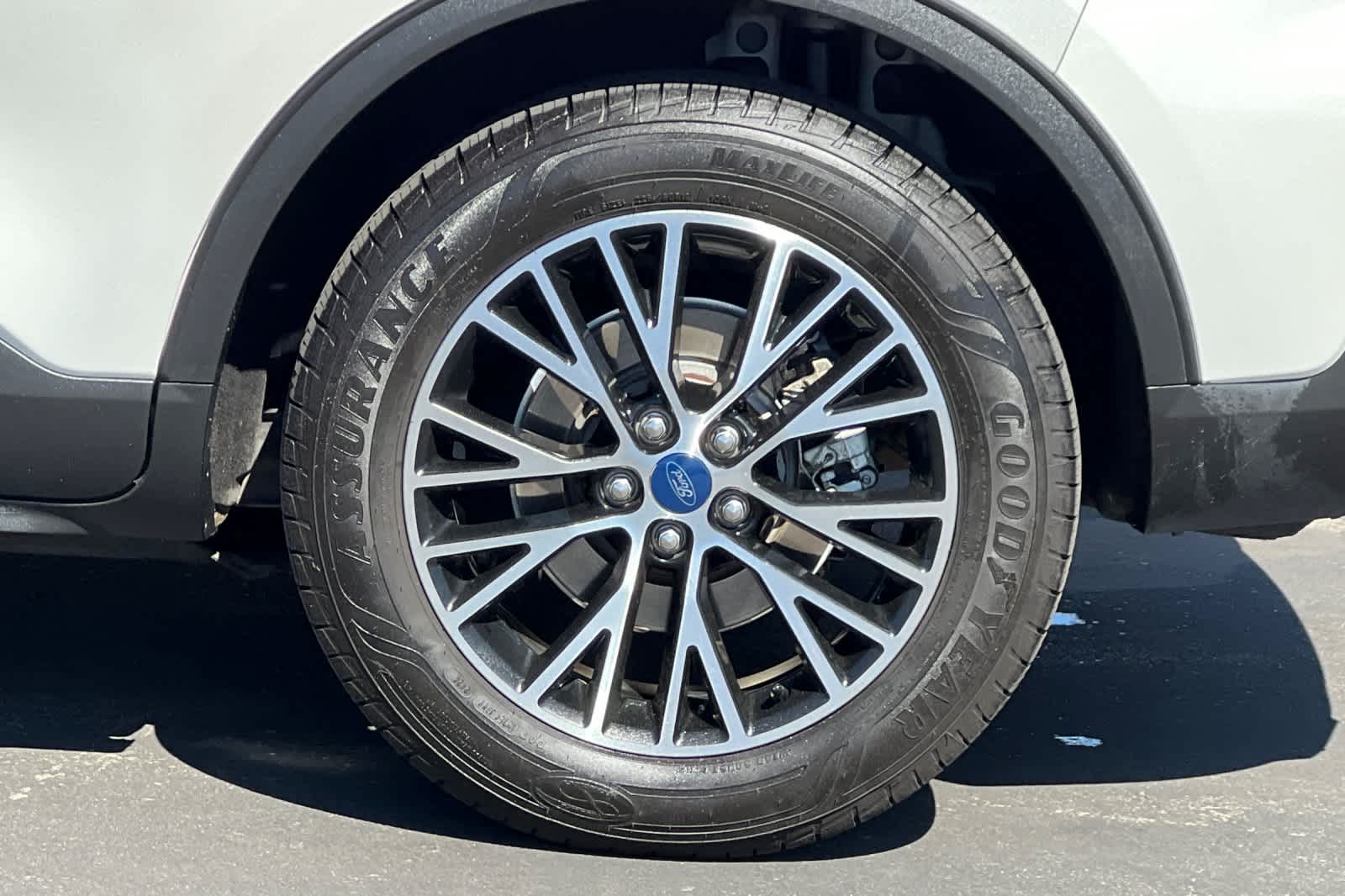 Thumbnail: 2022 Ford Escape - 27