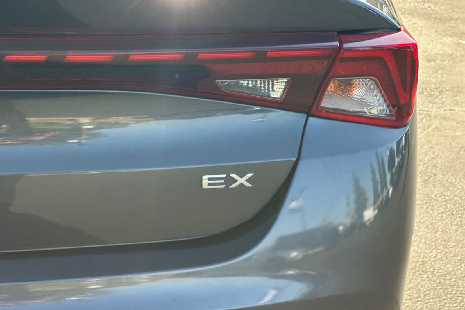 Thumbnail: 2021 Kia K5 - 25