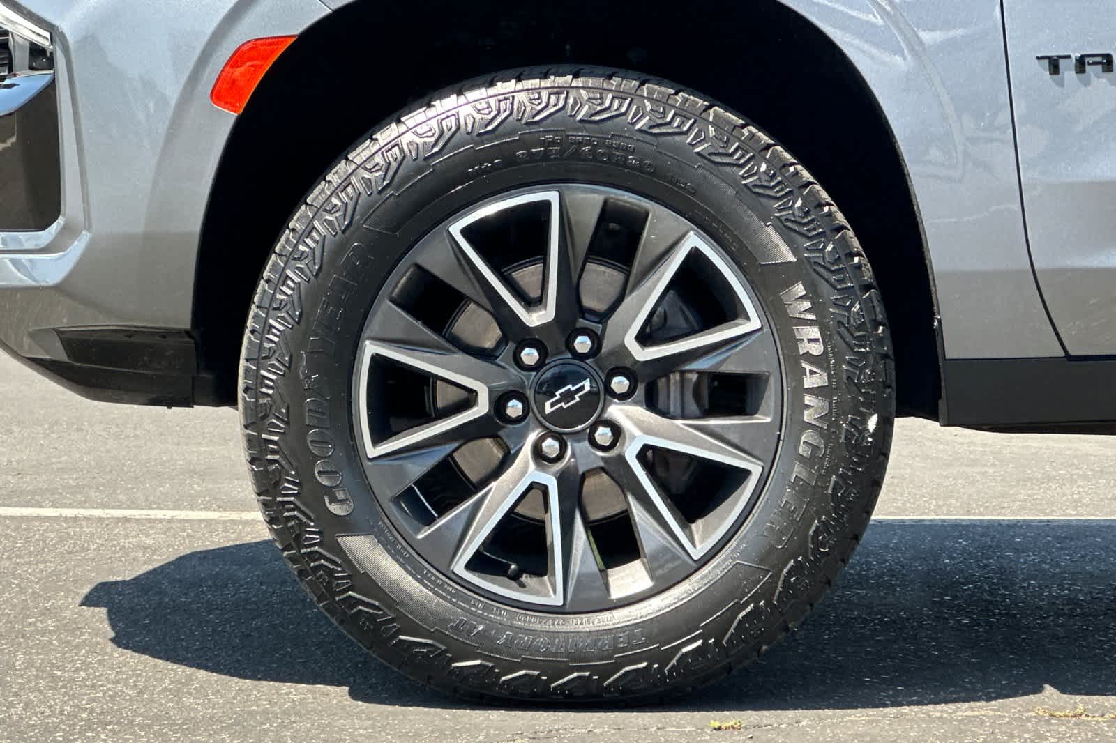 Thumbnail: 2021 Chevrolet Tahoe - 27