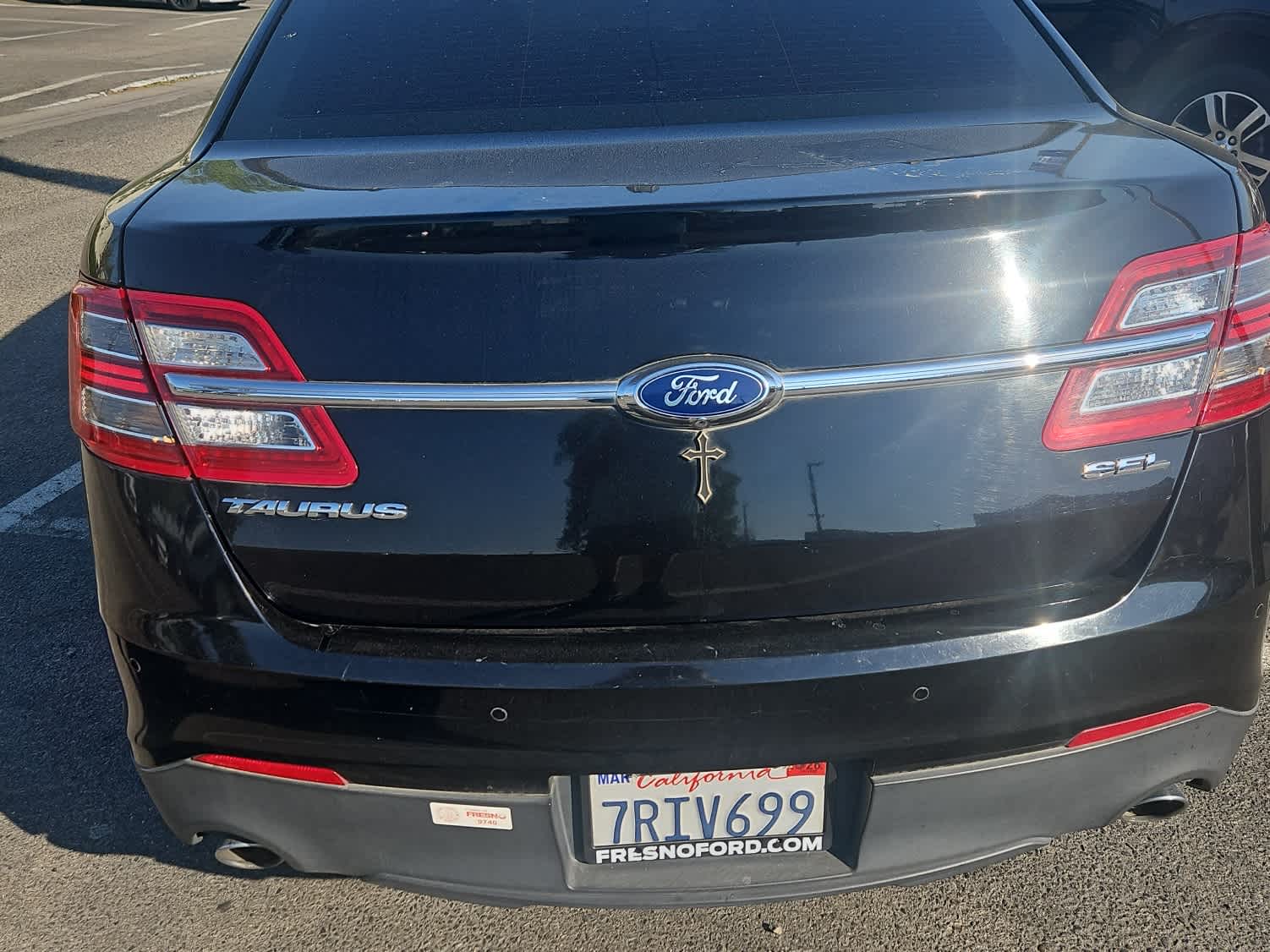 Thumbnail: 2016 Ford Taurus - 8