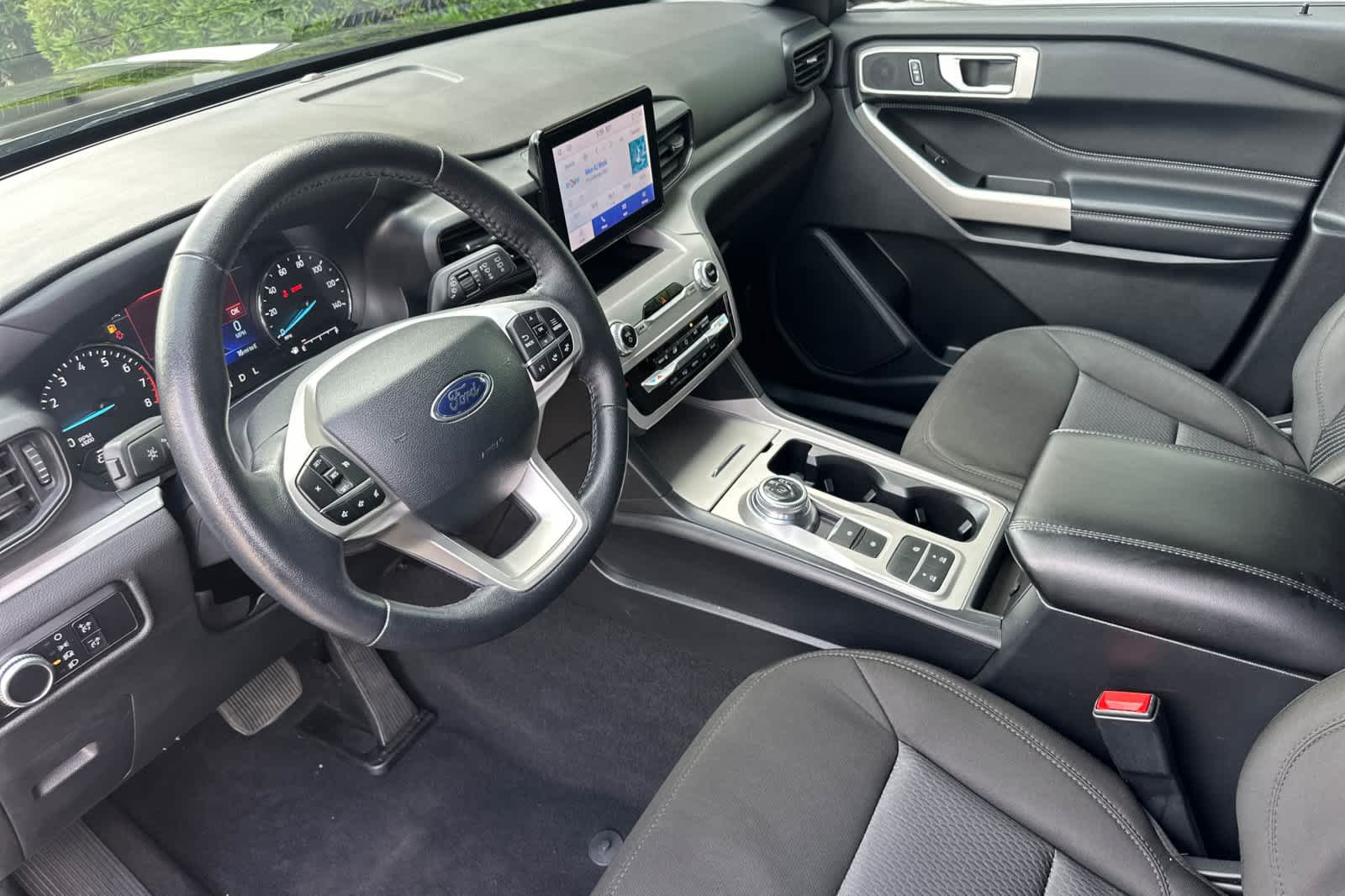 2023 Ford Explorer XLT 11