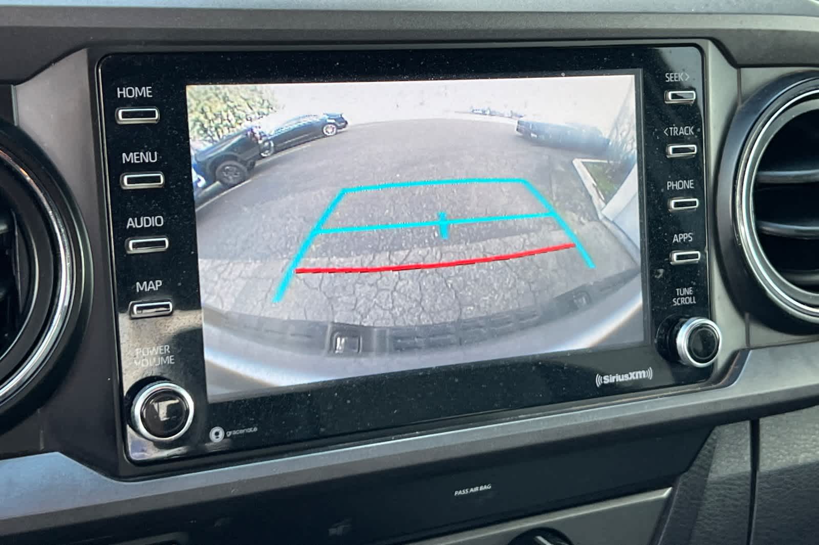 Thumbnail: 2020 Toyota Tacoma - 18