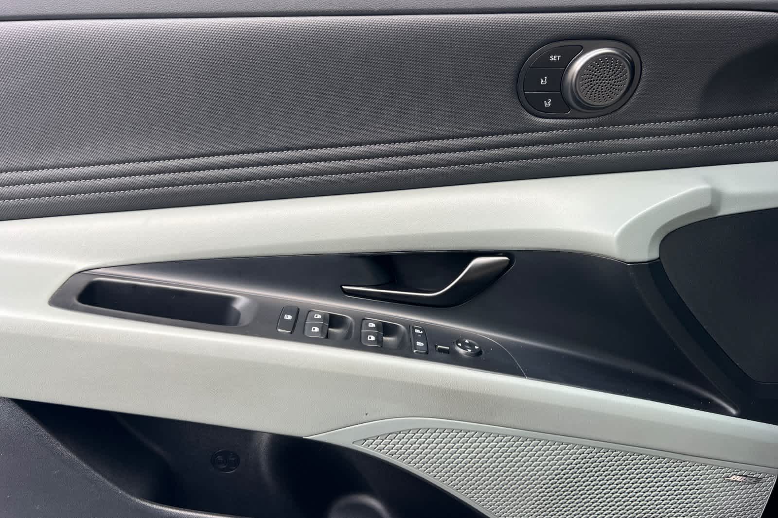 Thumbnail: 2024 Hyundai Elantra - 13