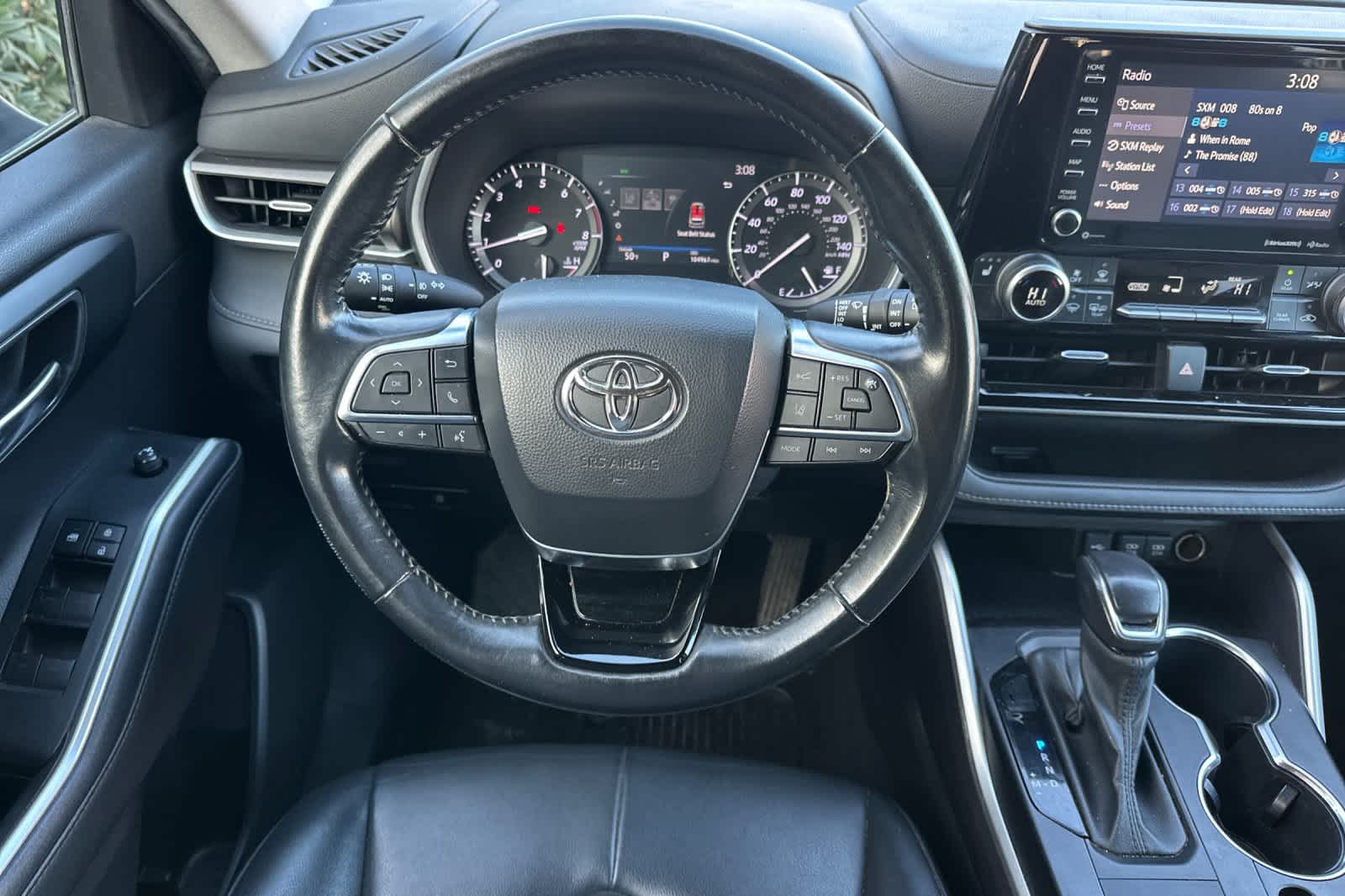 Thumbnail: 2021 Toyota Highlander - 14