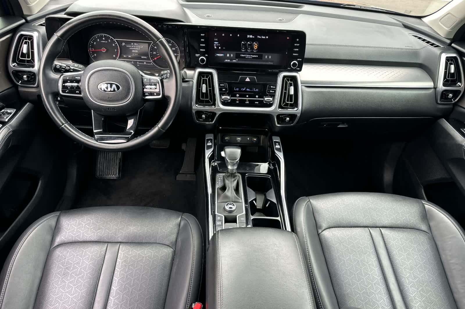 Thumbnail: 2021 Kia Sorento - 3