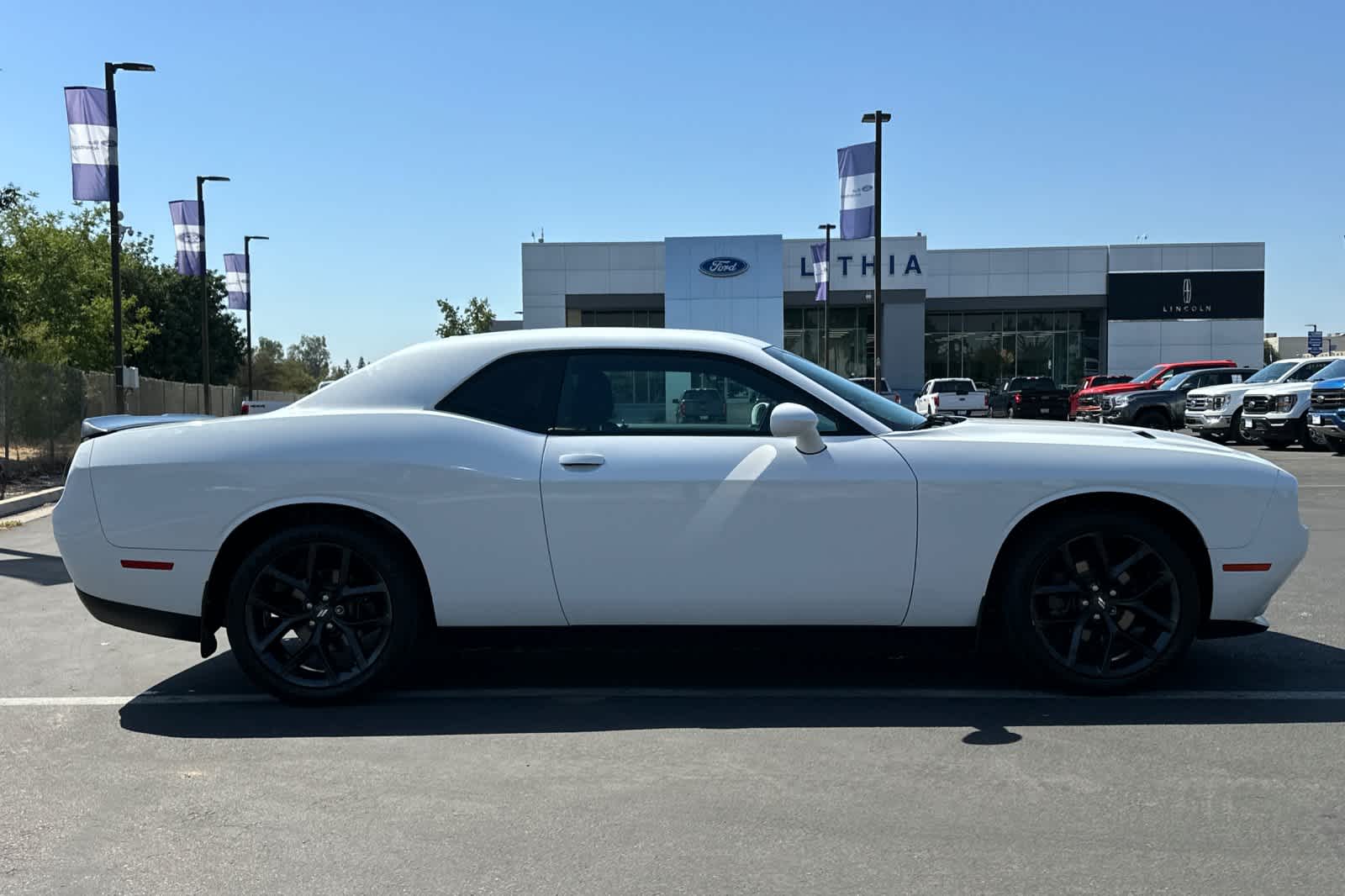 Thumbnail: 2020 Dodge Challenger - 8