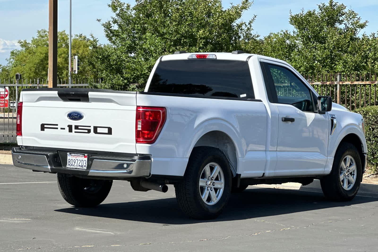2021 Ford F-150 XLT 2