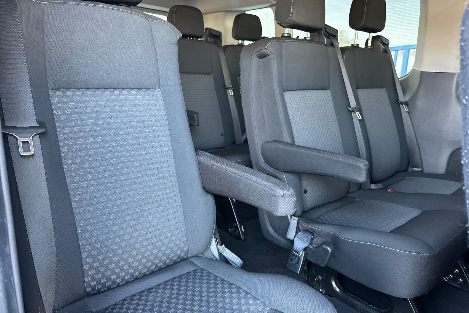 Thumbnail: 2022 Ford Econoline - 15