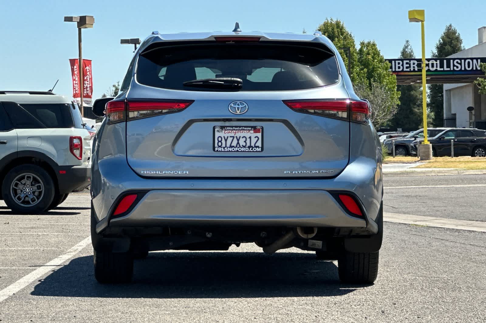 Thumbnail: 2022 Toyota Highlander - 6