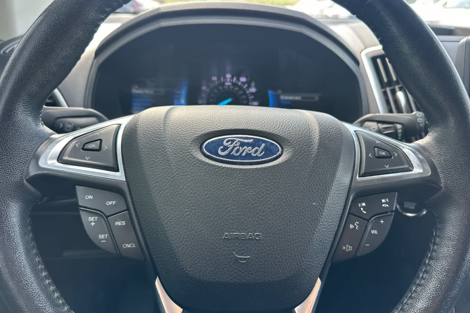 Thumbnail: 2022 Ford Edge - 23