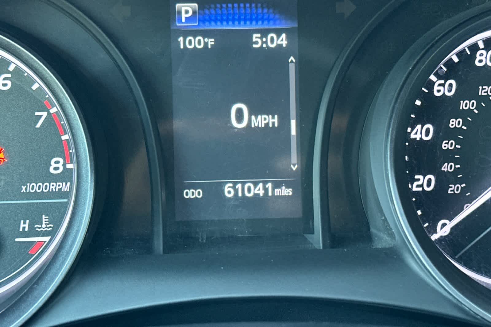 Thumbnail: 2023 Toyota Camry - 24