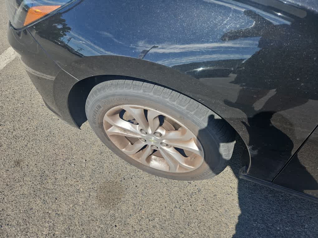 Thumbnail: 2019 Chevrolet Cruze - 3