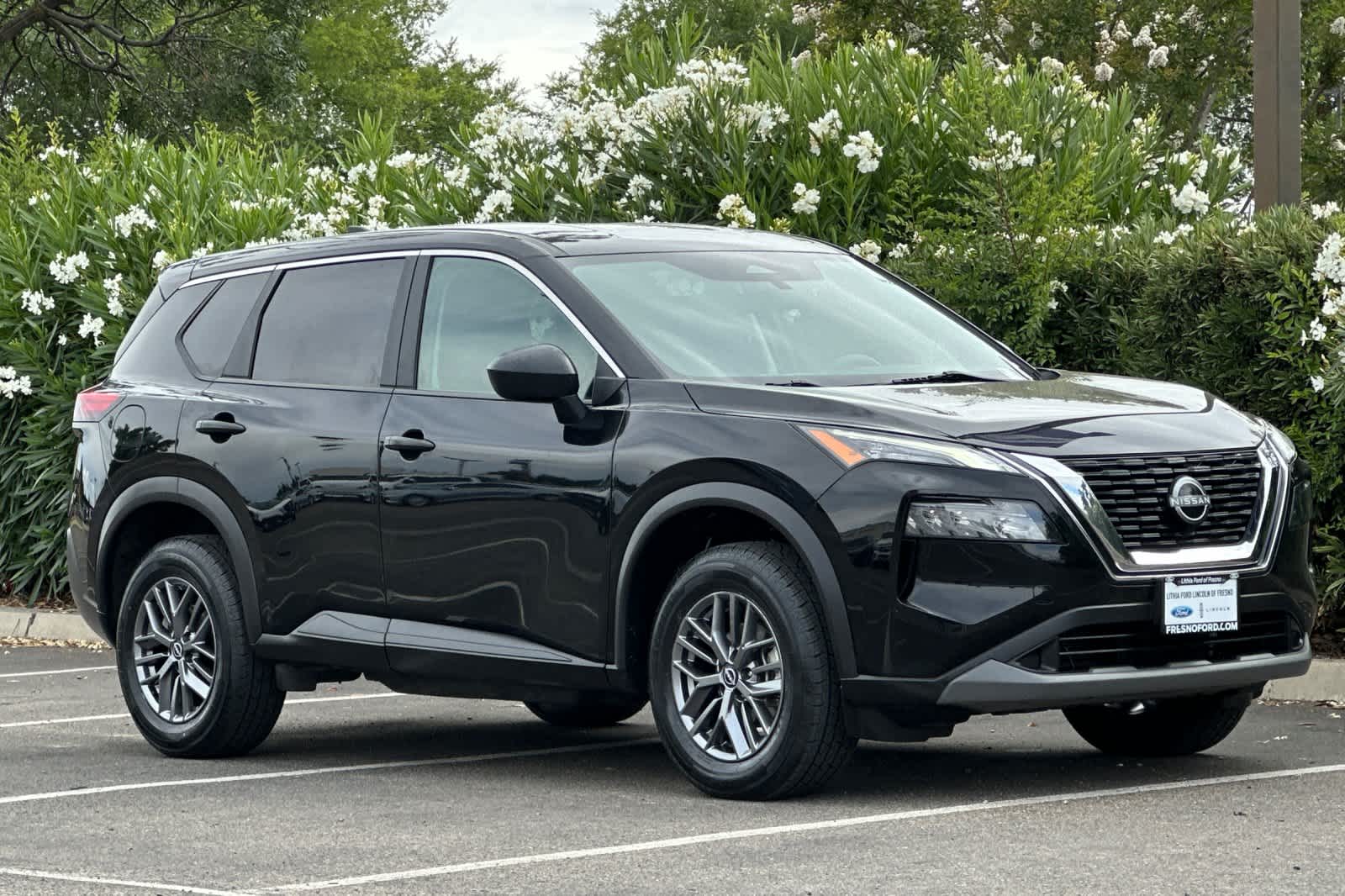 Thumbnail: 2023 Nissan Rogue - 9