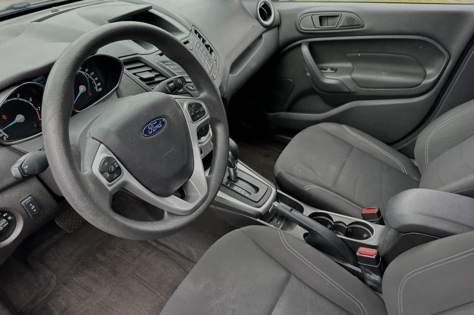 2017 Ford Fiesta SE 11