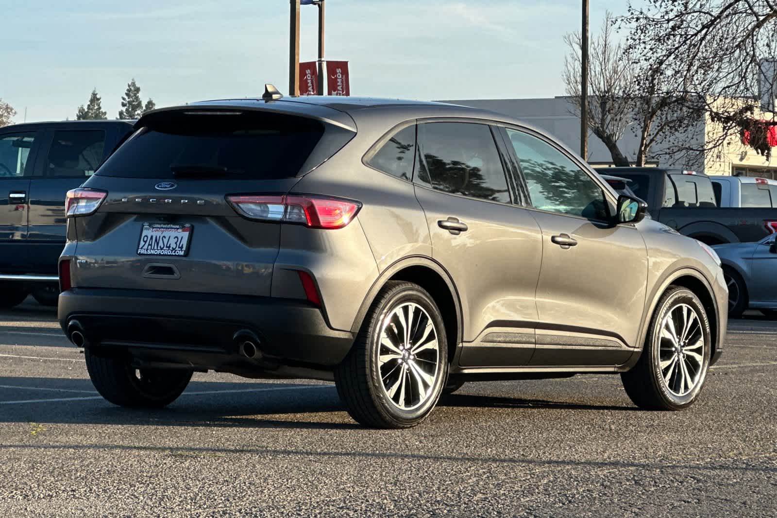 Thumbnail: 2022 Ford Escape - 2