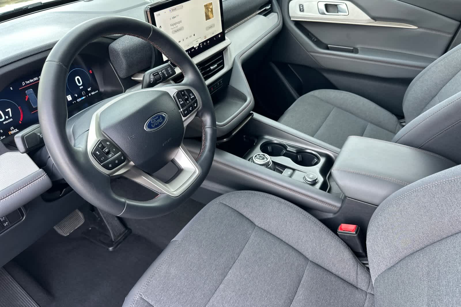 Thumbnail: 2025 Ford Explorer - 12