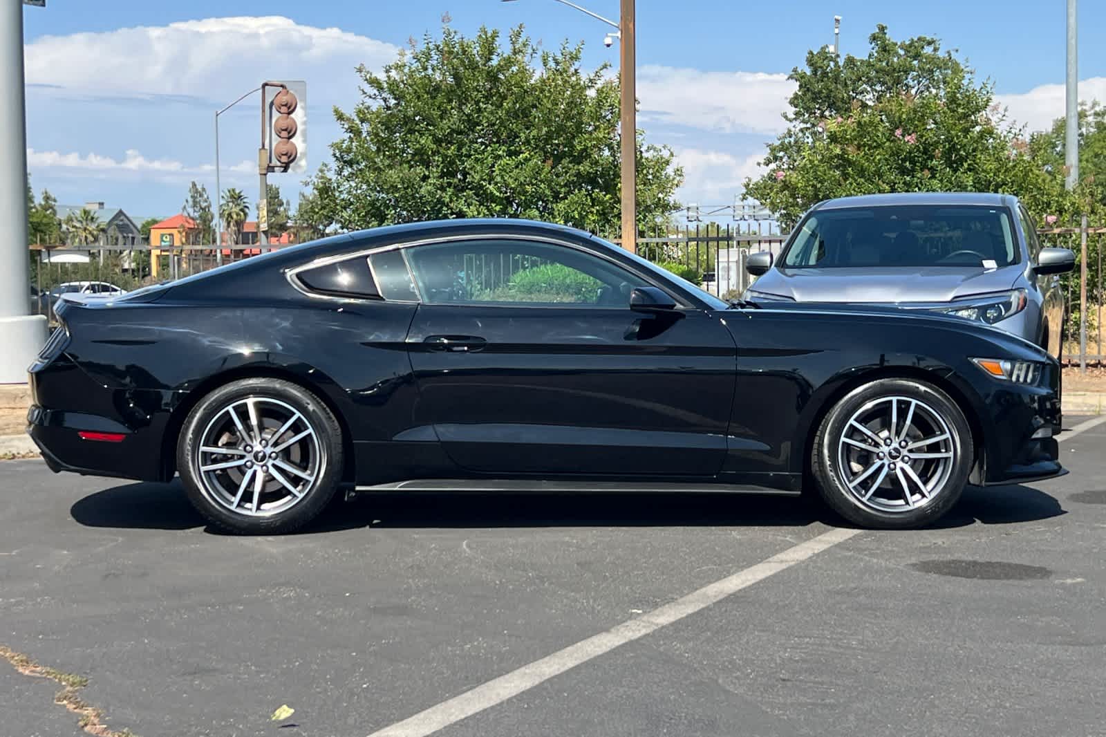 2017 Ford Mustang  8