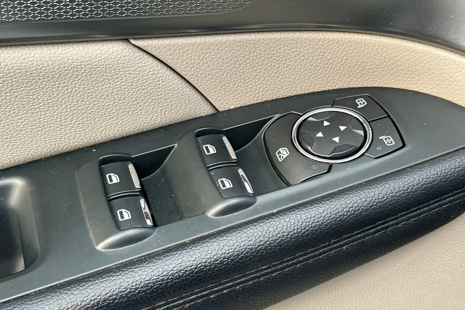 Thumbnail: 2018 Ford Explorer - 13