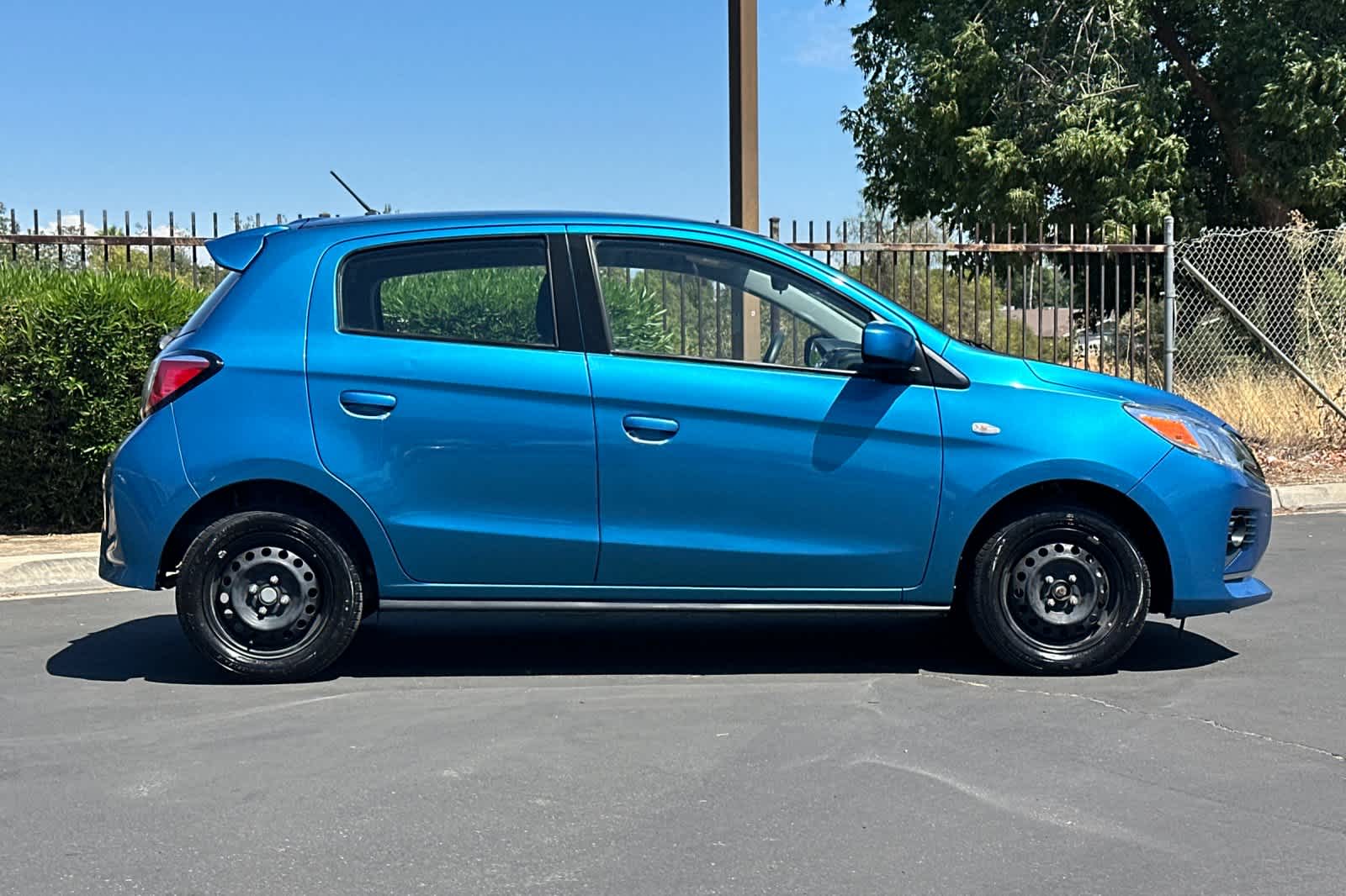 Thumbnail: 2021 Mitsubishi Mirage - 8