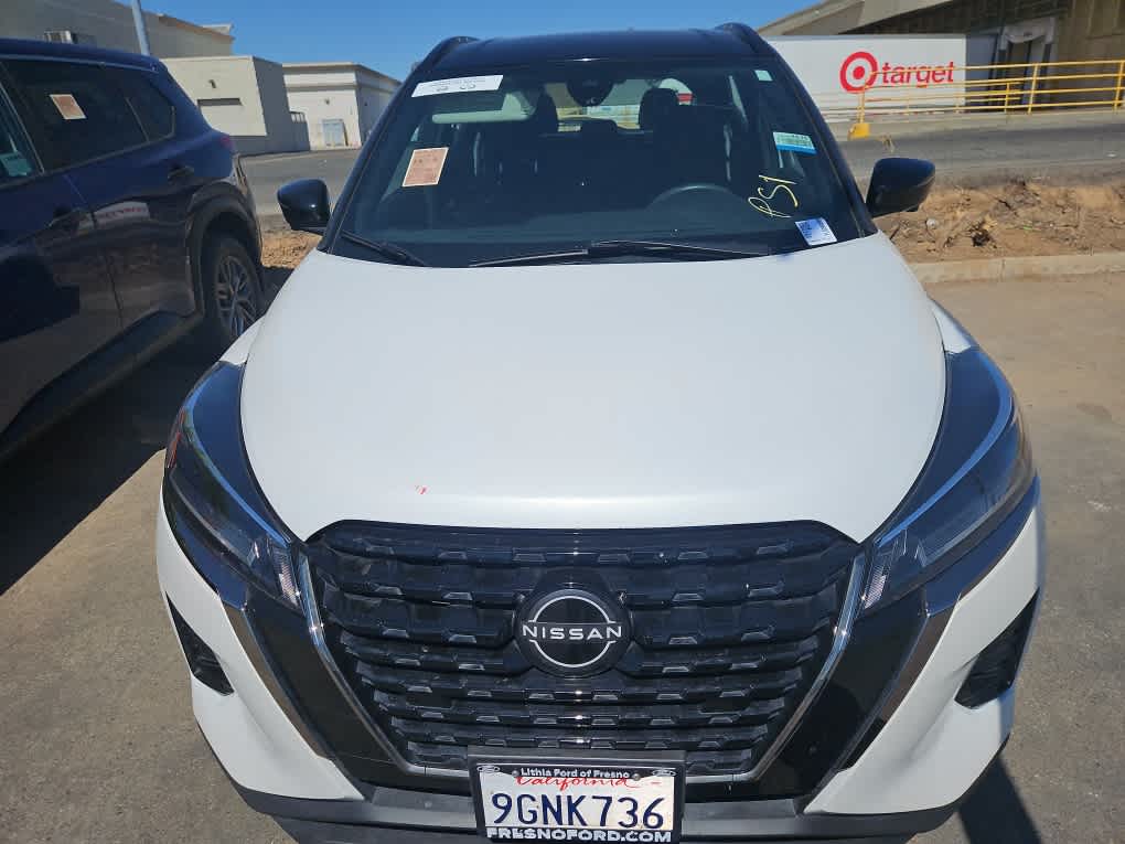 Thumbnail: 2023 Nissan Kicks - 3
