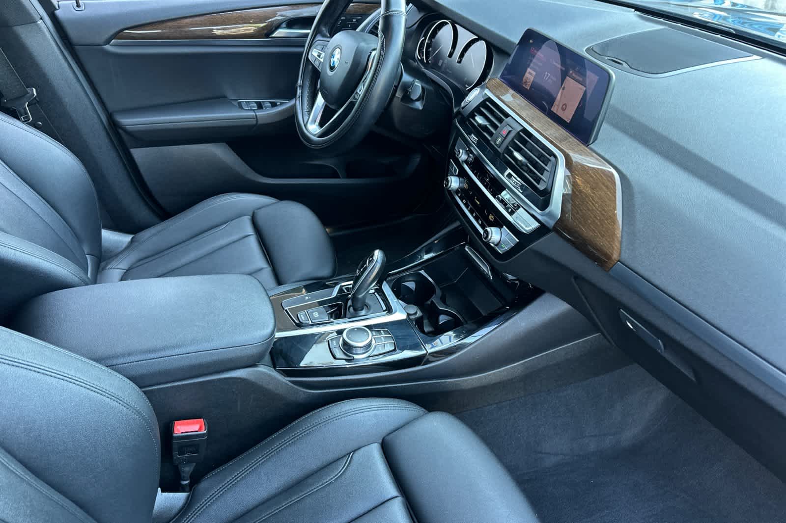 Thumbnail: 2021 BMW X3 - 16