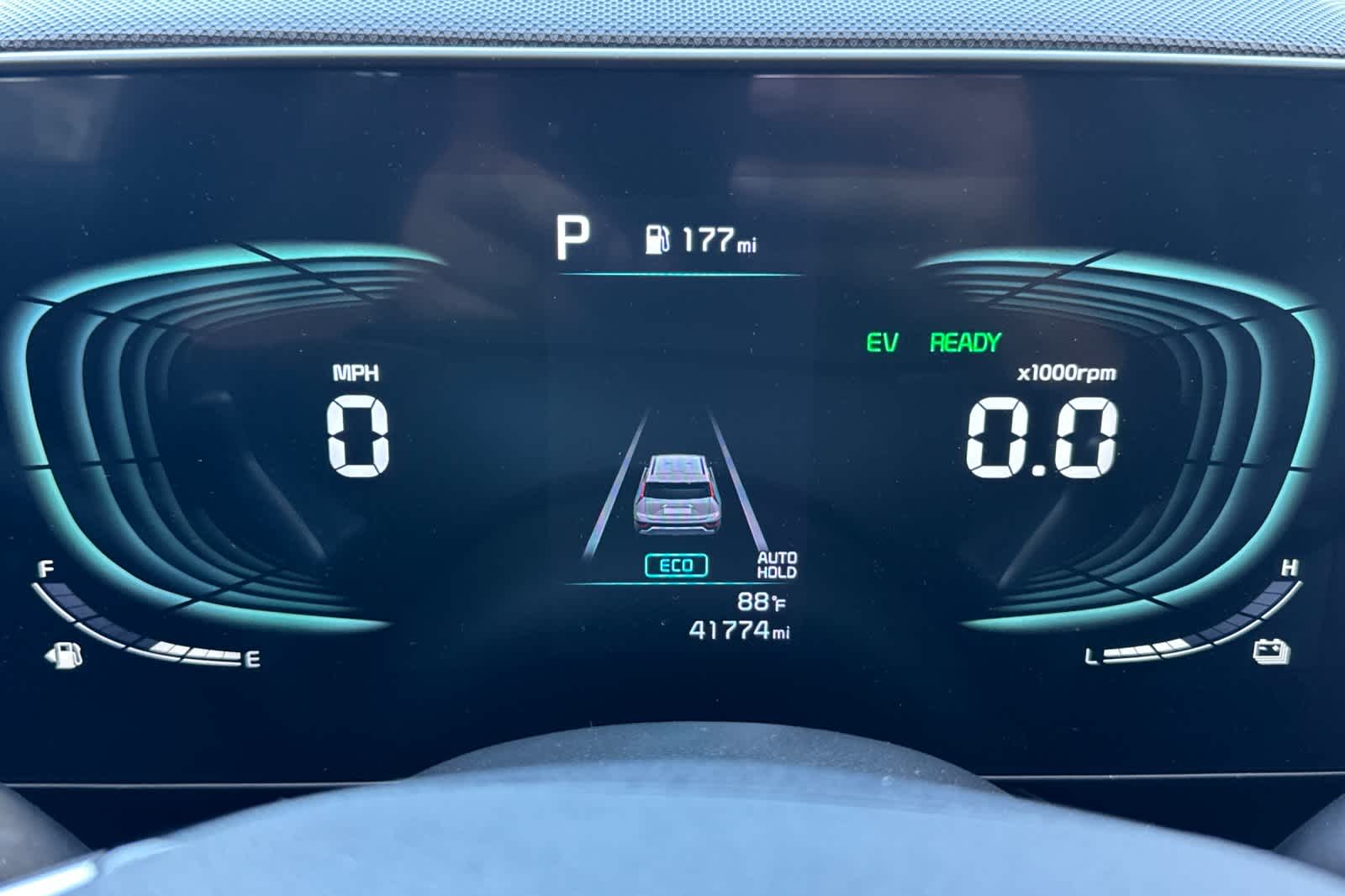 Thumbnail: 2024 Kia Niro - 22