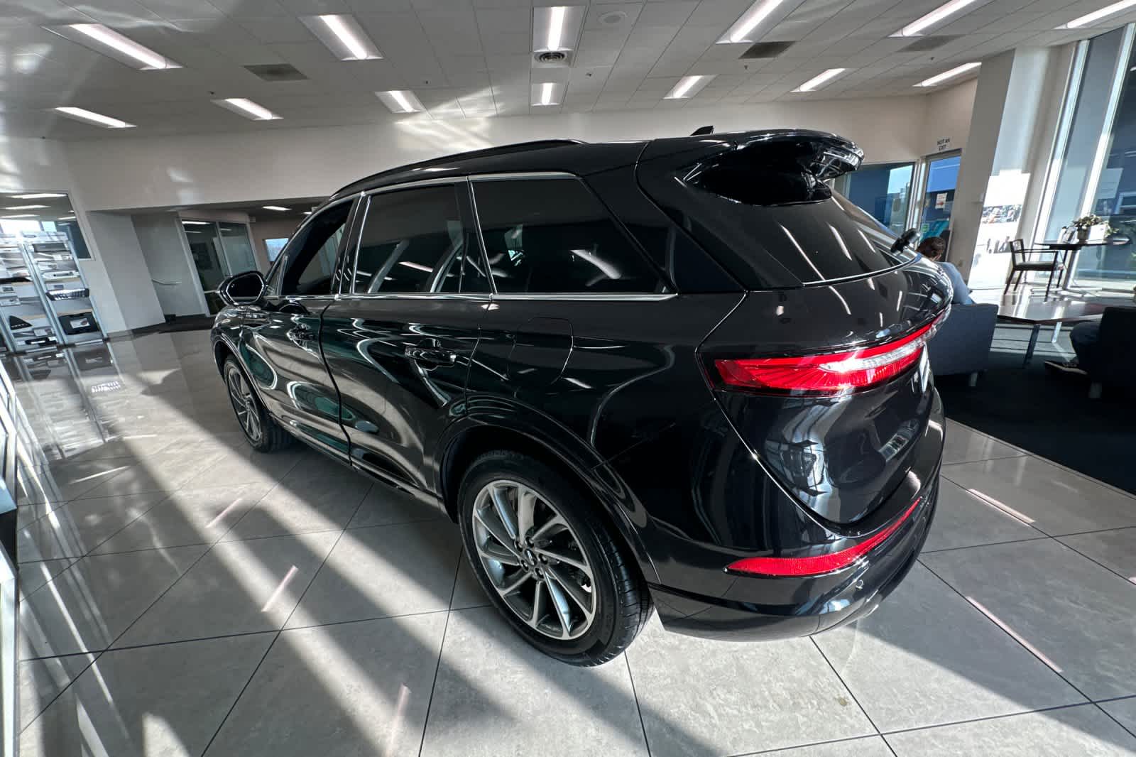 Thumbnail: 2026 Lincoln Corsair - 5