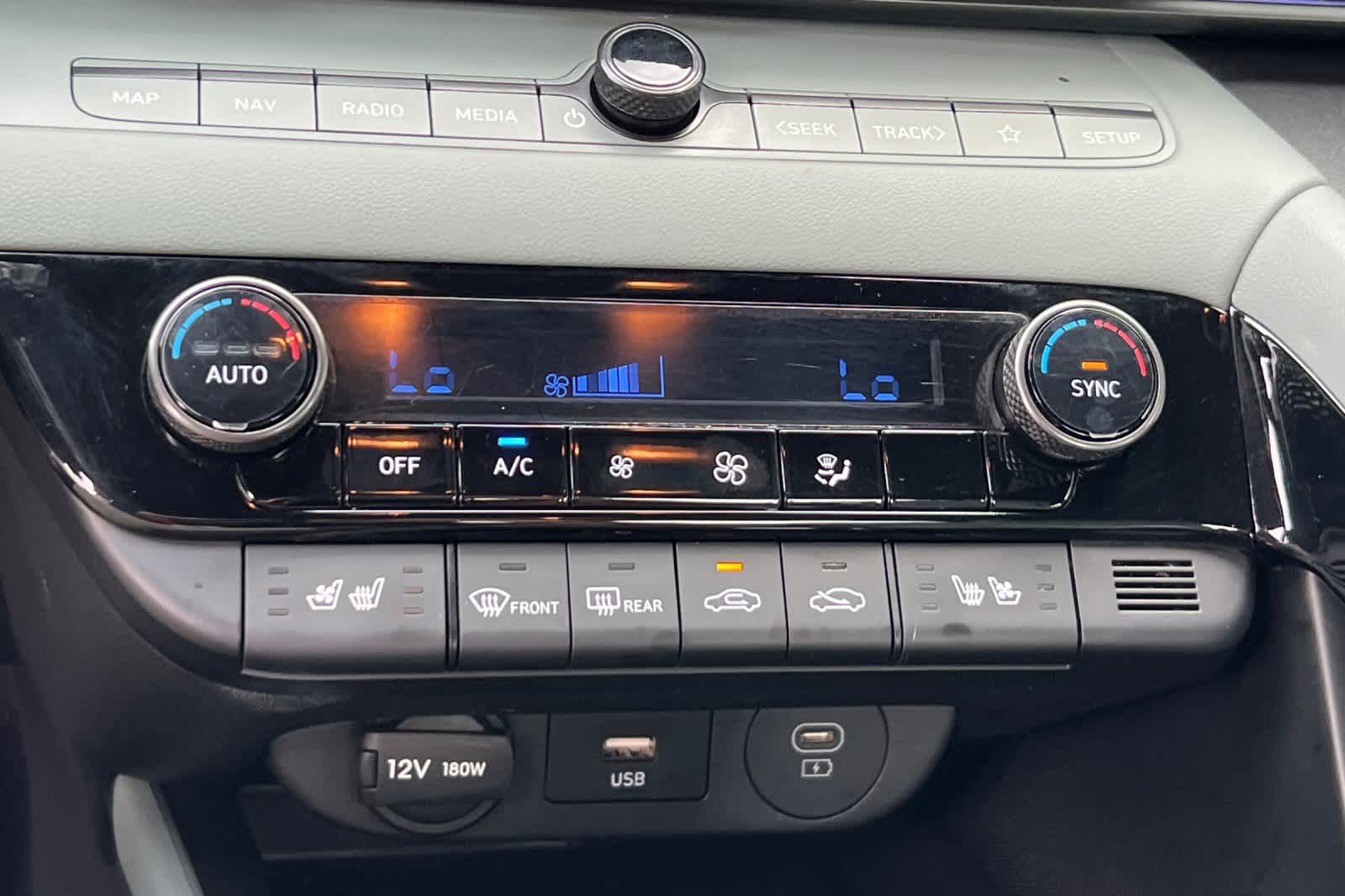 Thumbnail: 2024 Hyundai Elantra - 21