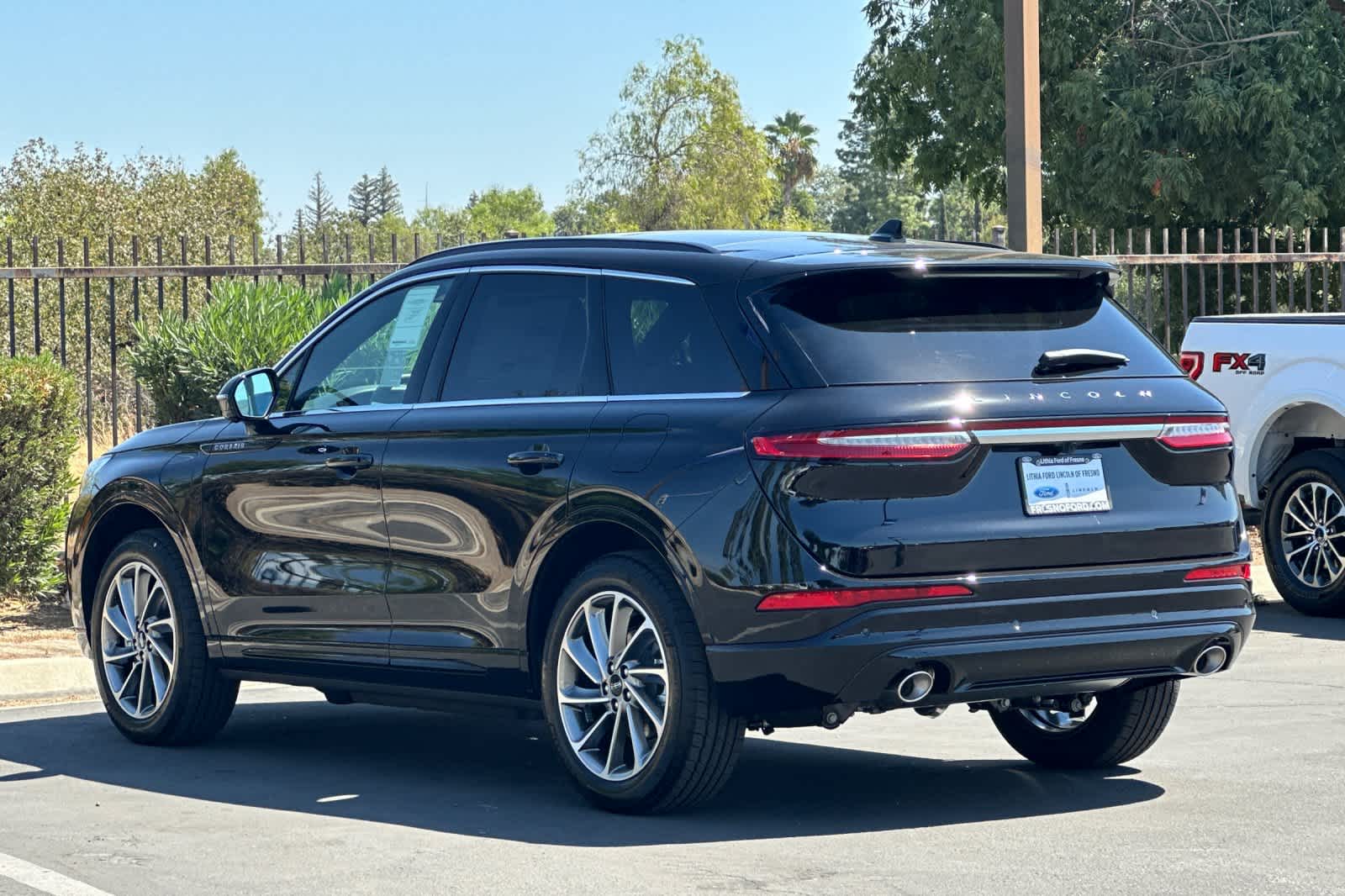 Thumbnail: 2025 Lincoln Corsair - 6