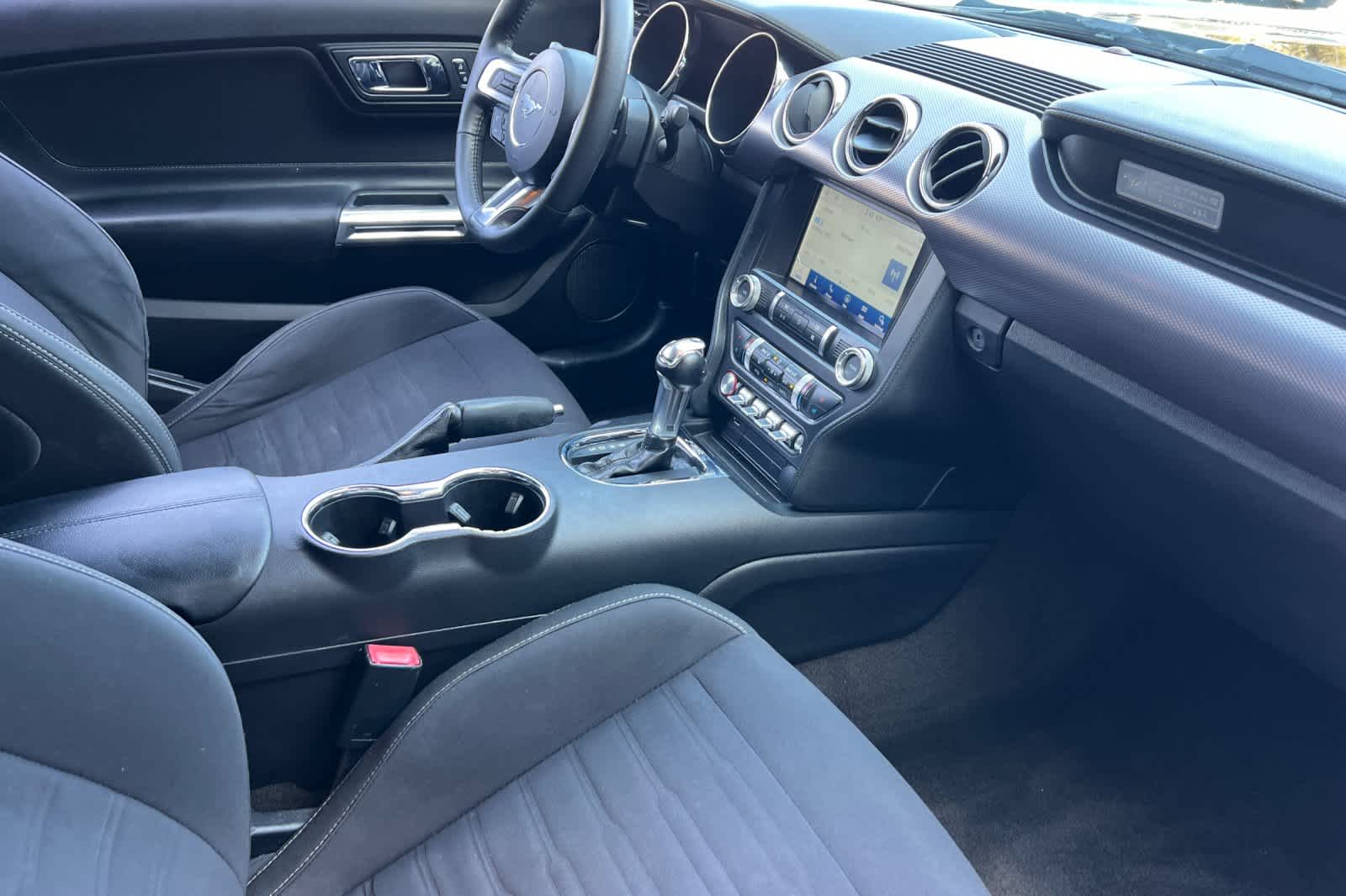 2017 Ford Mustang  15