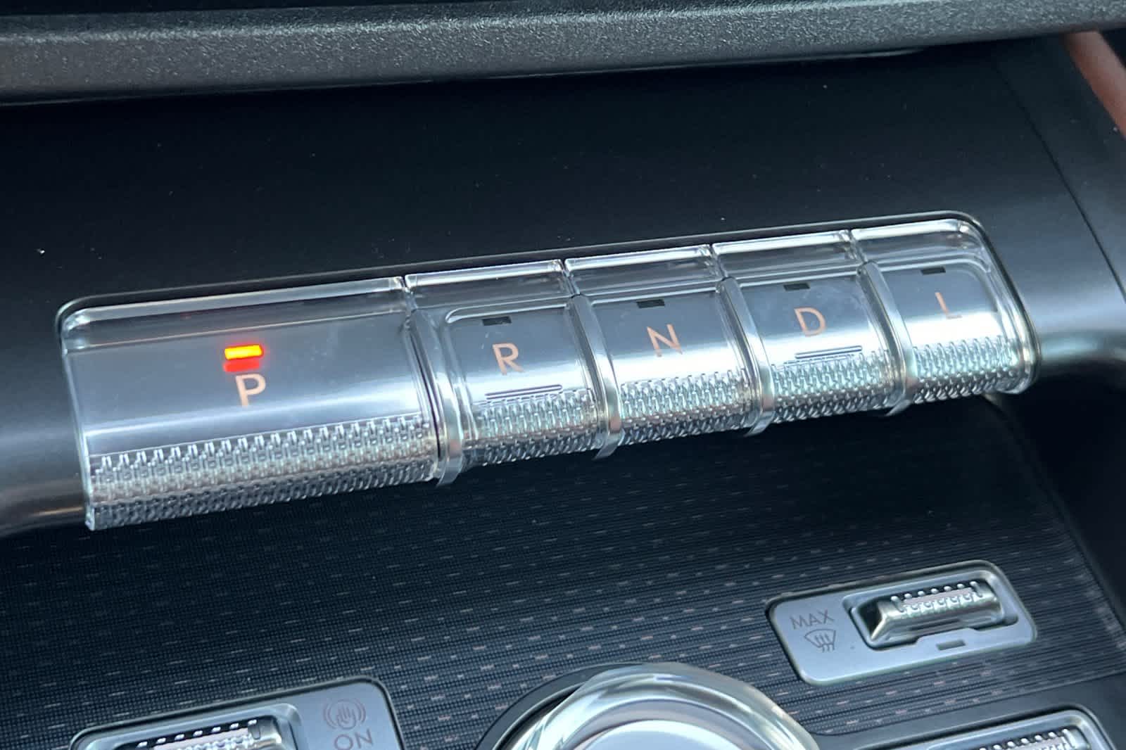 Thumbnail: 2026 Lincoln Nautilus - 23