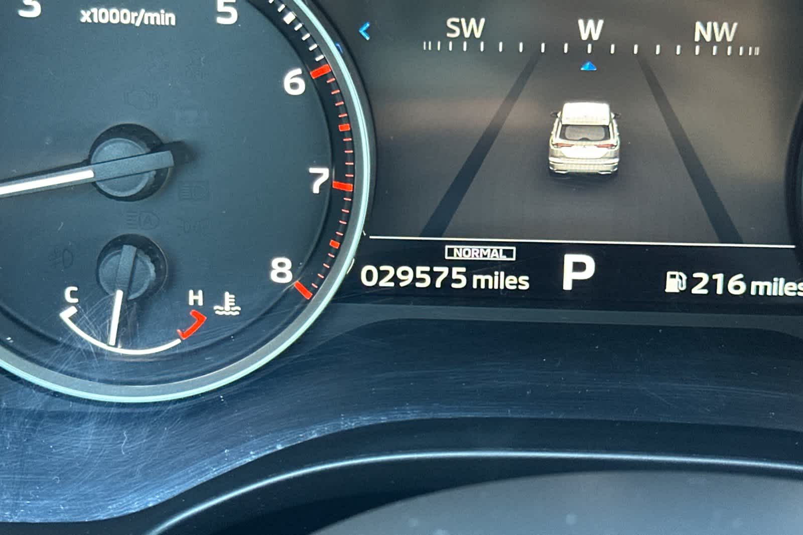 Thumbnail: 2023 Mitsubishi Outlander - 26