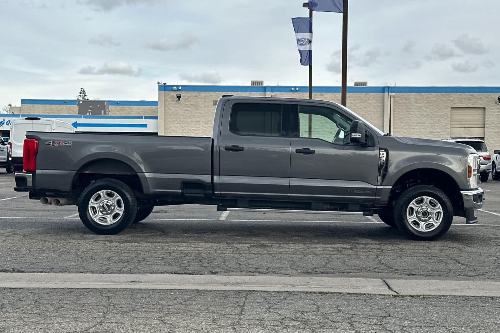 Thumbnail: 2025 Ford F-250 - 8