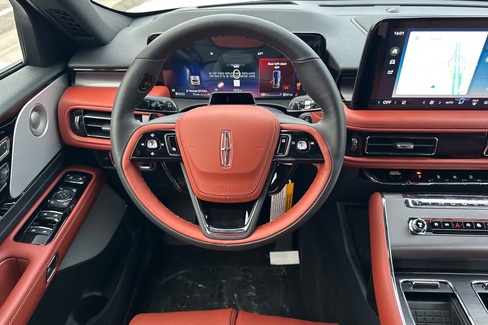 Thumbnail: 2026 Lincoln Aviator - 15