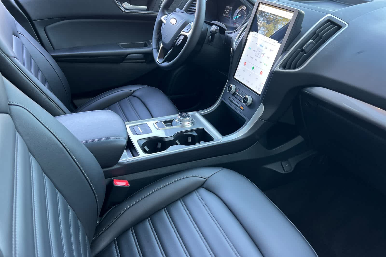 Thumbnail: 2024 Ford Edge - 17