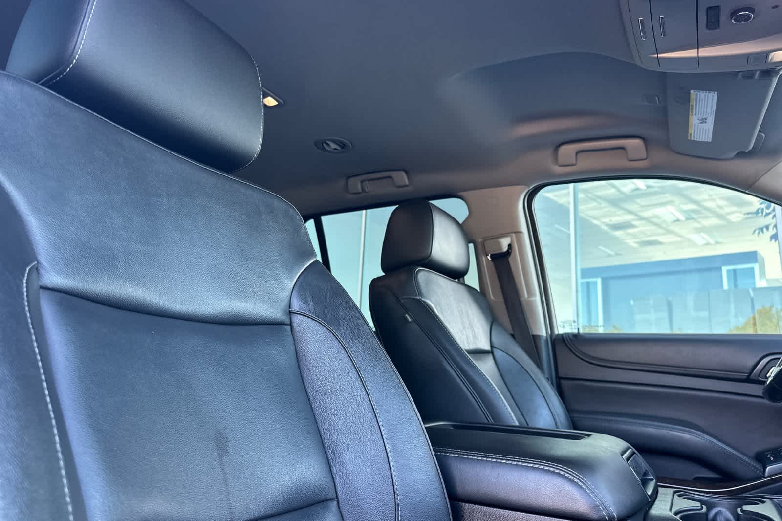 Thumbnail: 2019 Chevrolet Tahoe - 17