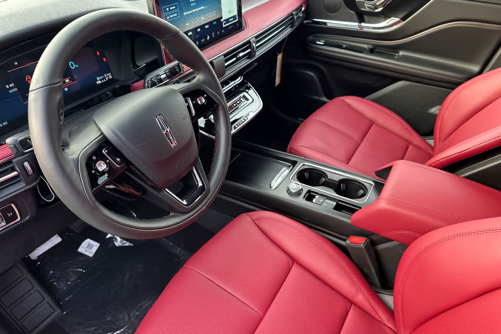 Thumbnail: 2026 Lincoln Corsair - 12