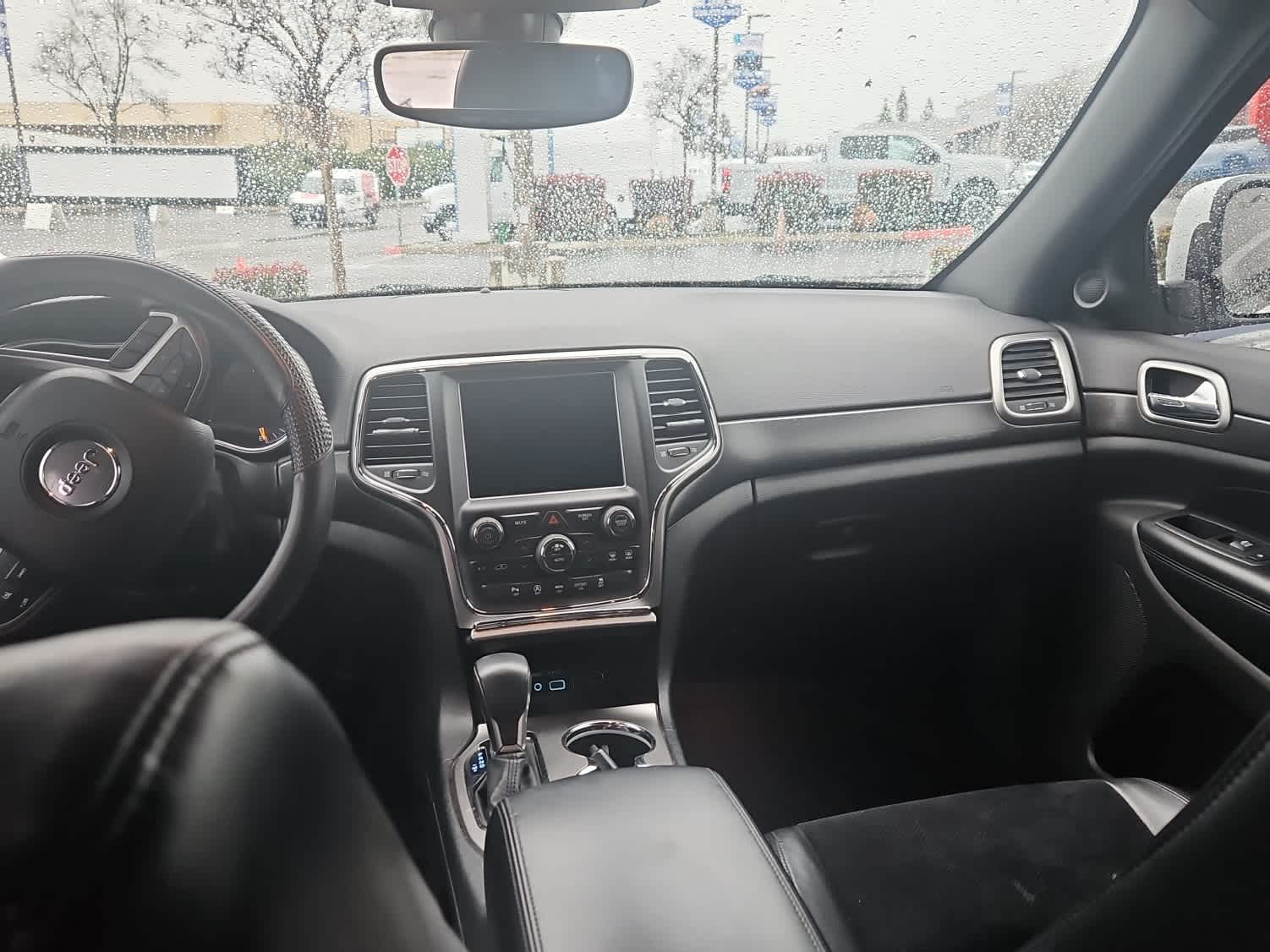 Thumbnail: 2018 Jeep Grand Cherokee - 10